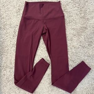 Lululemon Size 8 WUNDER UNDER PANT (HI-RISE) *FULL-ON LUXTREME